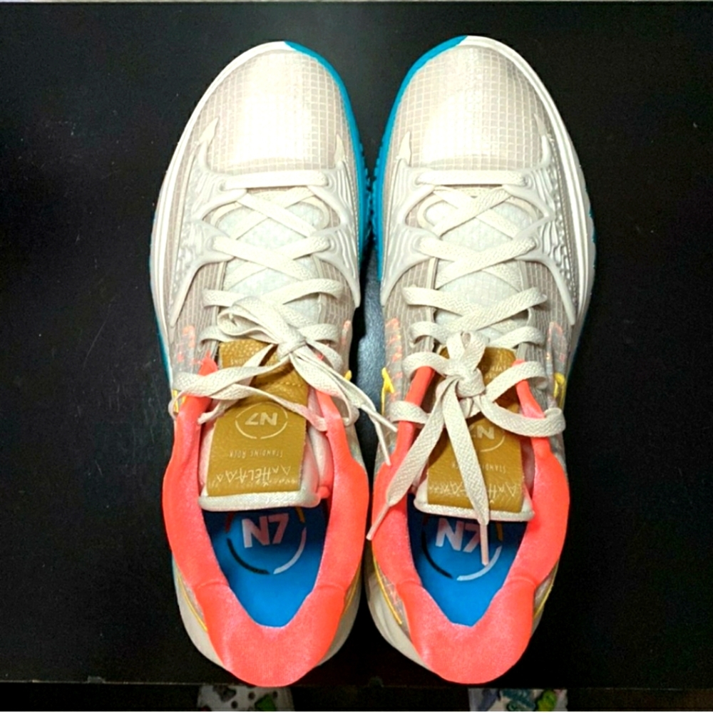 Kyrie 4 Low 7 - Picture 4 of 6